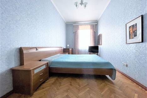 2-комнатная квартира в Санкт-Петербурге, ул. Восстания, 26, м. Чернышевская