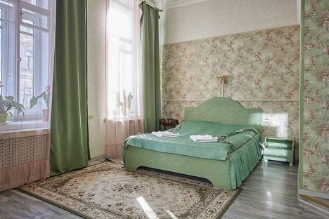 Комната в аренду посуточно в Санкт-Петербурге по адресу Невский пр-кт, 140, метро Площадь Восстания