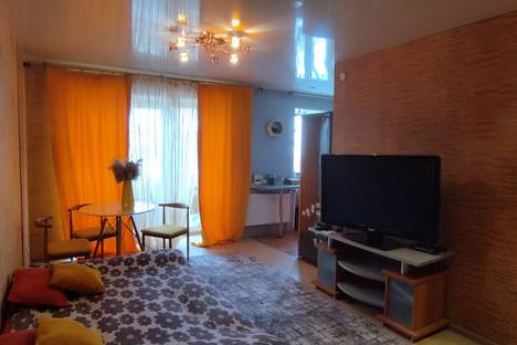 Двухкомнатная квартира в аренду посуточно в Александрове по адресу ул. Ческа-Липа, 9