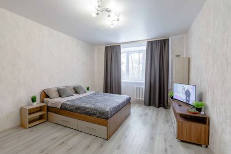 1-комнатная квартира в Смоленске, ул. Нормандия-Неман, 29, подъезд 1