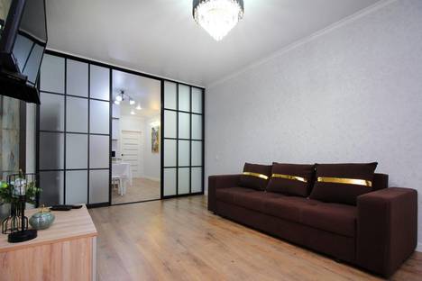 Двухкомнатная квартира в аренду посуточно в Алматы по адресу ул. Толе би, 285/8к11