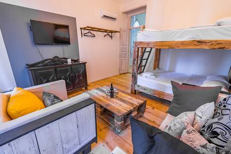 Двухкомнатная квартира в аренду посуточно в Тбилиси по адресу 18, Vasil Petriashvilis Street, Tbilisi, метро Руставели