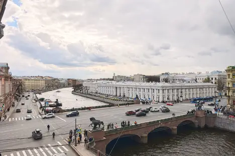 3-комнатная квартира в Санкт-Петербурге, Санкт-Петербург, наб. реки Фонтанки, 40/68, м. Маяковская