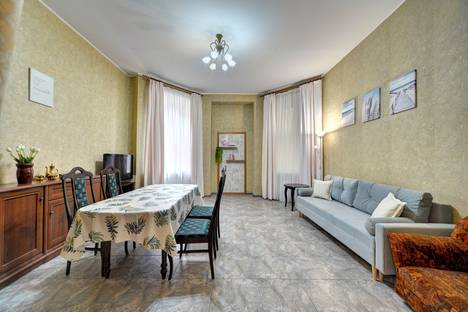 2-комнатная квартира в Санкт-Петербурге, ул. Рубинштейна, 15-17, м. Владимирская