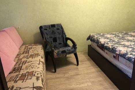 Двухкомнатная квартира в аренду посуточно в Тольятти по адресу ул. Ленина, 71