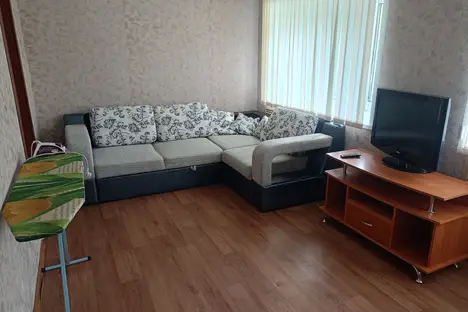 2-комнатная квартира в Яровом, ул. 40 лет Октября