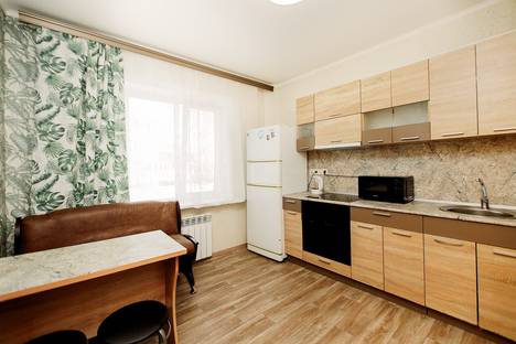 Двухкомнатная квартира в аренду посуточно в Южно-Сахалинске по адресу ул. Ленина, 329