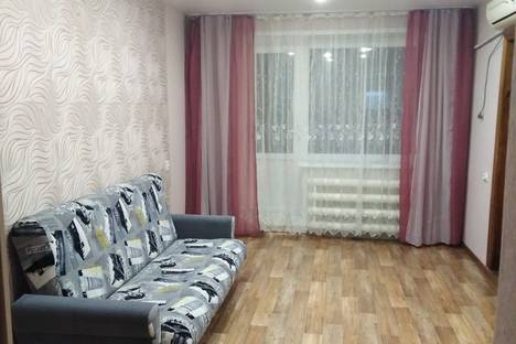 Трёхкомнатная квартира в аренду посуточно в Яровом по адресу кв-л Б, 34