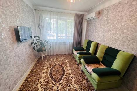 Двухкомнатная квартира в аренду посуточно в Каспийске по адресу ул. Ленина, 9