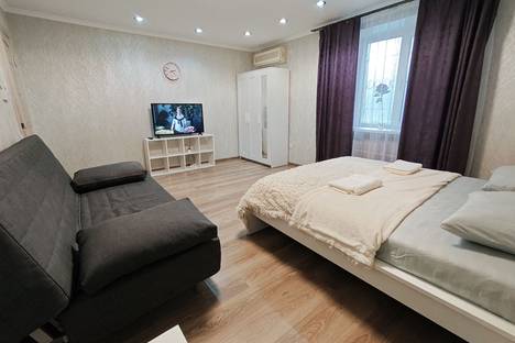 2-комнатная квартира в Шахтах, Индустриальная ул., 1Б