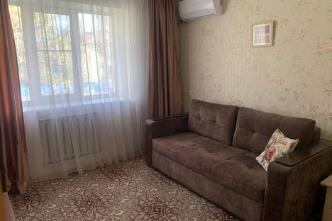 Двухкомнатная квартира в аренду посуточно в Железноводске по адресу ул. Ленина, 5Д