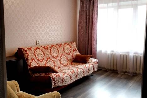 Двухкомнатная квартира в аренду посуточно в Новосибирске по адресу Автогенная ул., 77
