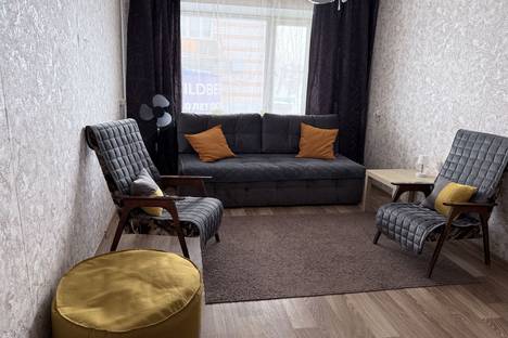 3-комнатная квартира в Яровом, ул. 40 лет Октября, 6А