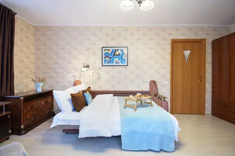 2-комнатная квартира в Кронштадте, ул. Комсомола, 3
