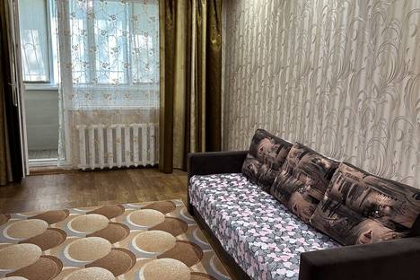 2-комнатная квартира в Луганске, Ольховский кв-л, 14, подъезд 1
