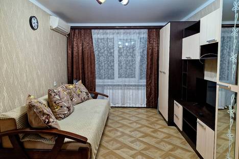 Однокомнатная квартира в аренду посуточно в Новочеркасске по адресу ул. Калинина, 35
