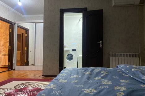 Четырёхкомнатная квартира в аренду посуточно в Ташкенте по адресу ул. Фидокор, 1, метро Ташкент