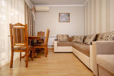 Комната в аренду посуточно в Геленджике по адресу Колхозная ул., 75