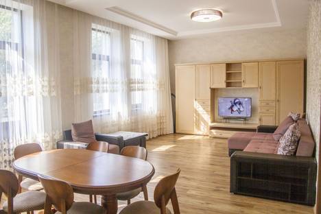 Двухкомнатная квартира в аренду посуточно в Кисловодске по адресу ул. Чкалова, 75