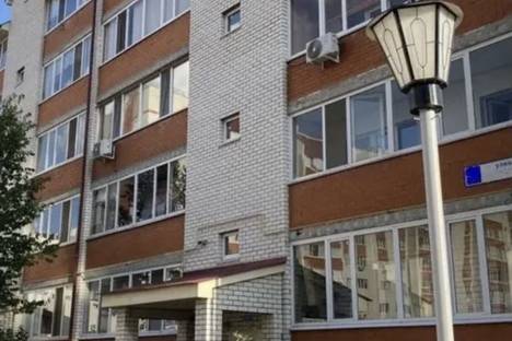 Трёхкомнатная квартира в аренду посуточно в Ульяновске по адресу ул. Варейкиса, 38