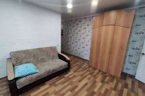 Двухкомнатная квартира в аренду посуточно в Рубцовске по адресу Ленина 170