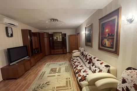 Двухкомнатная квартира в аренду посуточно в Перми по адресу Пермская ул., 124