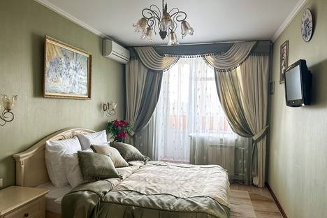 Трёхкомнатная квартира в аренду посуточно в Санкт-Петербурге по адресу комендантский пр-кт 17 к1