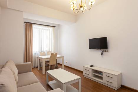1-комнатная квартира в Ереване, ул. Павстоса Бюзанда, 17, м. Площадь Республики