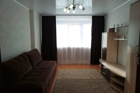 2-комнатная квартира в Камбарке, Камбарка, ул. Суворова