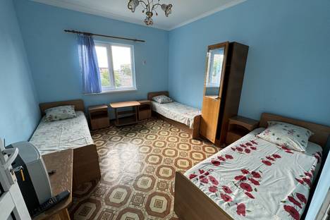 Комната в аренду посуточно в Геленджике по адресу ул. Свердлова дом 37
