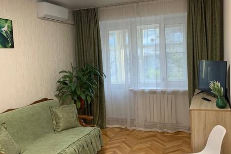 Однокомнатная квартира в аренду посуточно в Кисловодске по адресу Широкая ул., 21, подъезд 2