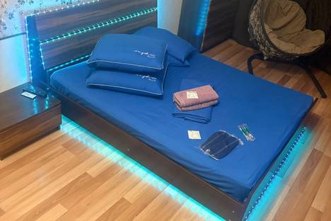 Двухкомнатная квартира в аренду посуточно в Екатеринбурге по адресу ул. Юмашева, 18