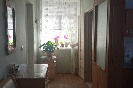 Двухкомнатная квартира в аренду посуточно в Яровом по адресу Алтайская ул., 1