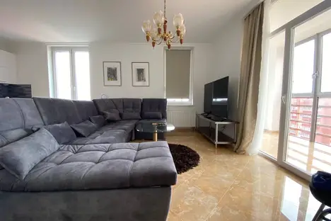 3-комнатная квартира в Калининграде, ул. 9 Апреля, 88А