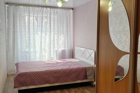 2-комнатная квартира в Хабаровске, кв-л ДОС, 32, подъезд 3