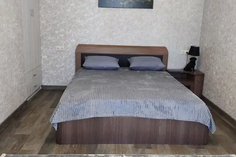 2-комнатная квартира в Таганроге, Сенной пер., 3