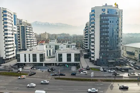 2-комнатная квартира в Алматы, мкр. Самал-2, 26