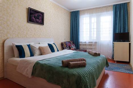 2-комнатная квартира в Кропоткине, Кропоткин, 1-й мкр., 28