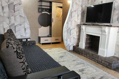 3-комнатная квартира в Кропоткине, Кропоткин, Комсомольская ул., 192