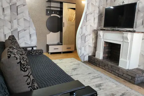 3-комнатная квартира в Кропоткине, Комсомольская ул., 192