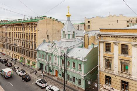 Трёхкомнатная квартира в аренду посуточно в Санкт-Петербурге по адресу Загородный пр-кт, 8, метро Владимирская