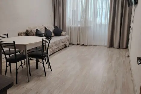 2-комнатная квартира в Комсомольске-на-Амуре, Комсомольск-на-Амуре, Вокзальная ул., 56