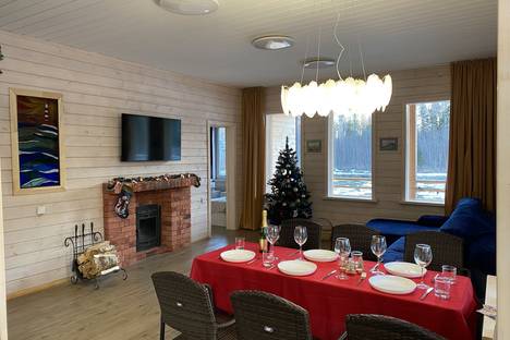 Дом в Ленинградской области, Ленинградская область, Приозерск пос. Моторное снт белые ночи