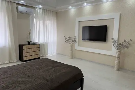 3-комнатная квартира в Мариуполе, ул. Бахчиванджи, 55