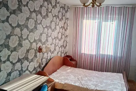 3-комнатная квартира в Новокузнецке, Новокузнецк, пр-кт Дружбы, 19