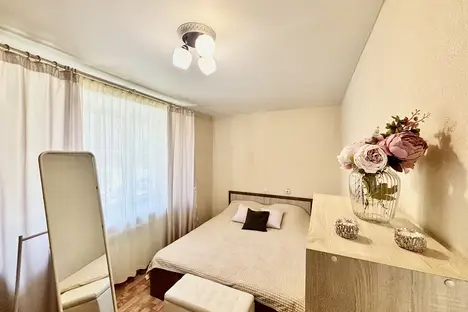 2-комнатная квартира в Екатеринбурге, ул. Бажова, 55