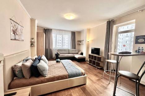 1-комнатная квартира в Тюмени, ул. 50 лет ВЛКСМ, 15к1