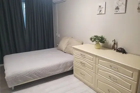 2-комнатная квартира в Азове, ул. Макаровского, 25