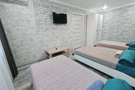 3-комнатная квартира в Шахтах, Текстильная ул., 31