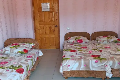 Комната в поселке Лазаревское, поселок Лазаревское, жилой р-н  Лазаревское, Хвойная ул., 7/1